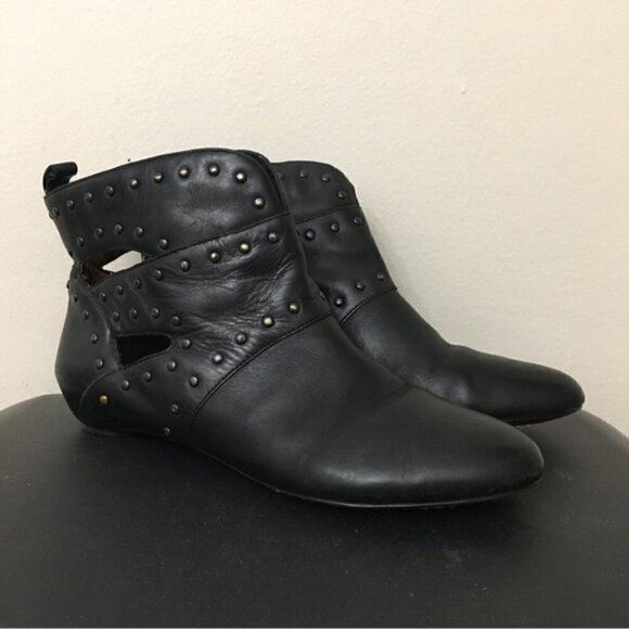 No. 704b Dana Ankle Boots Flat Black Cut-Out/Stud Trim Leather - Picture 2 of 11